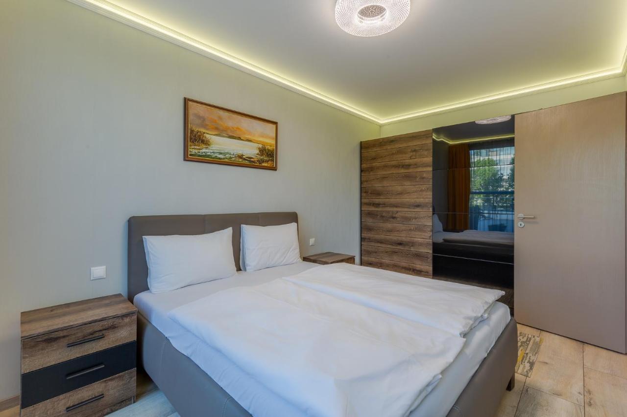 Admiral Luxury IV Apartman By Bltn Lejlighed Siófok Eksteriør billede