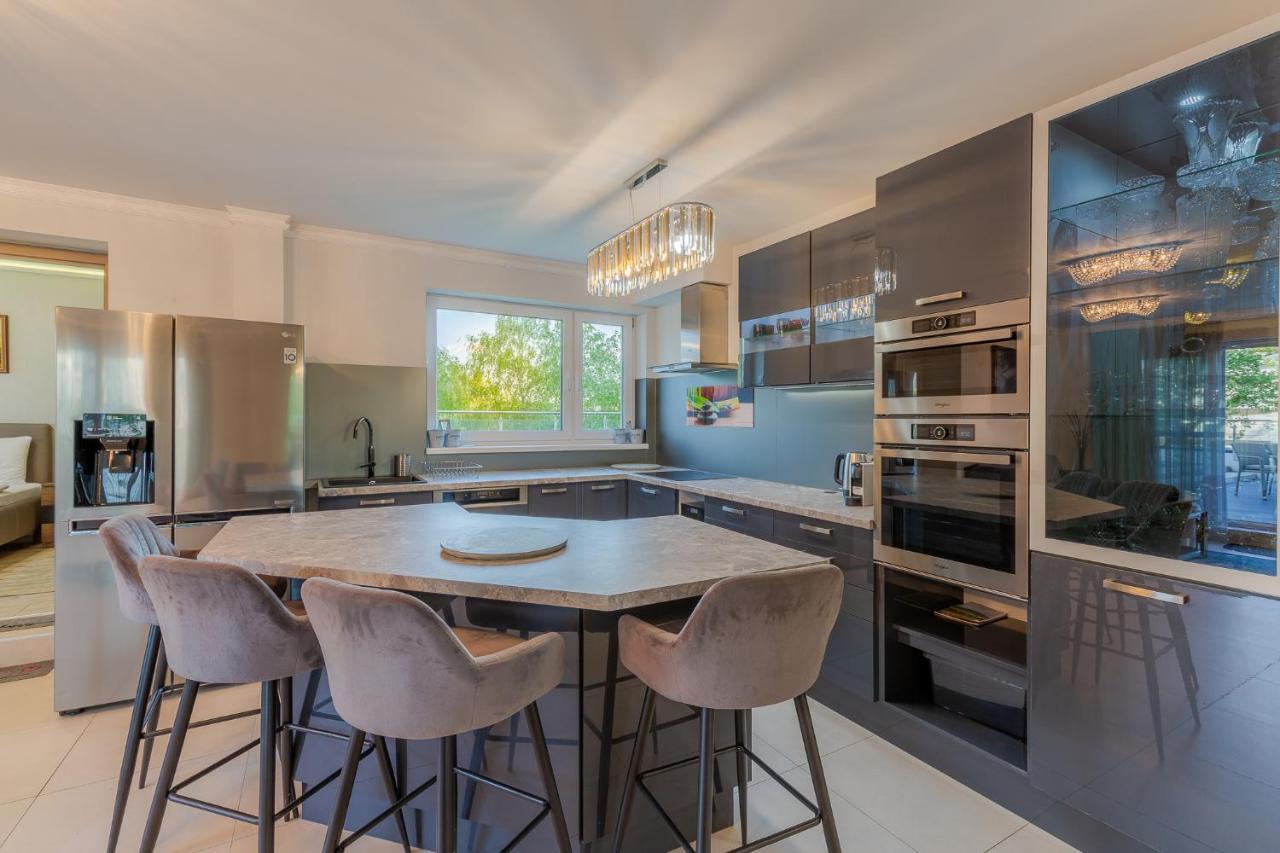 Admiral Luxury IV Apartman By Bltn Lejlighed Siófok Eksteriør billede
