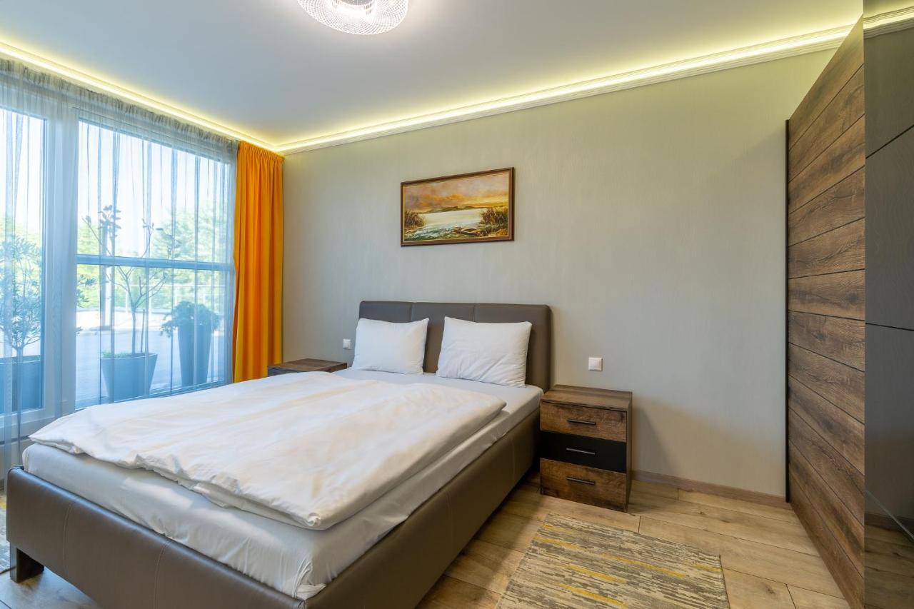 Admiral Luxury IV Apartman By Bltn Lejlighed Siófok Eksteriør billede